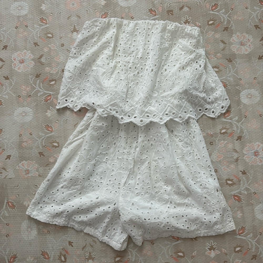 Jessica Simpson Romper XS White Strapless Eyelet Coastal Cowgirl Beach NWT